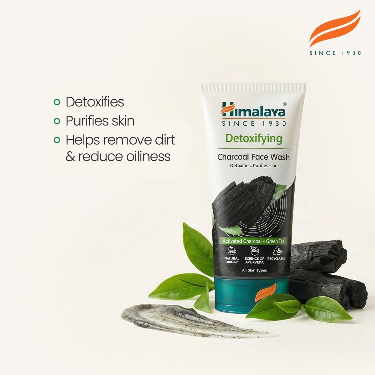 Himalaya Detoxifying Face Wash with Activated Charcoal & Green Tea - 150 ml